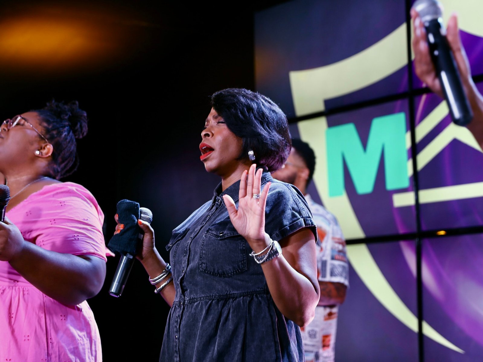 Image gallery marquee